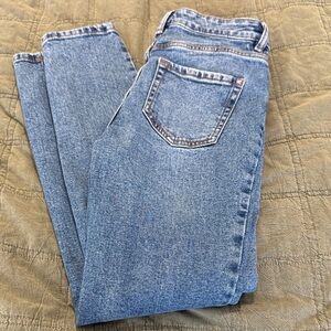 2️⃣ for $10 or 3️⃣ for $15 Joe Fresh Light Blue Straight Leg Jeans